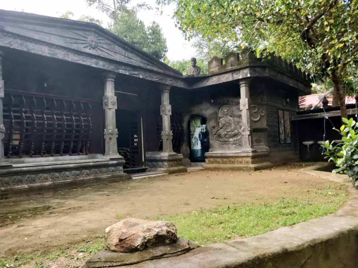 Hotel Kalpadiyil Balarampuram Esterno foto