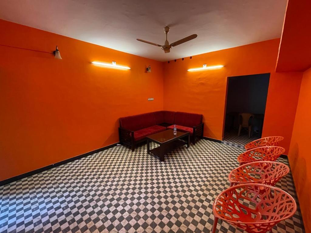 Hotel Kalpadiyil Balarampuram Esterno foto